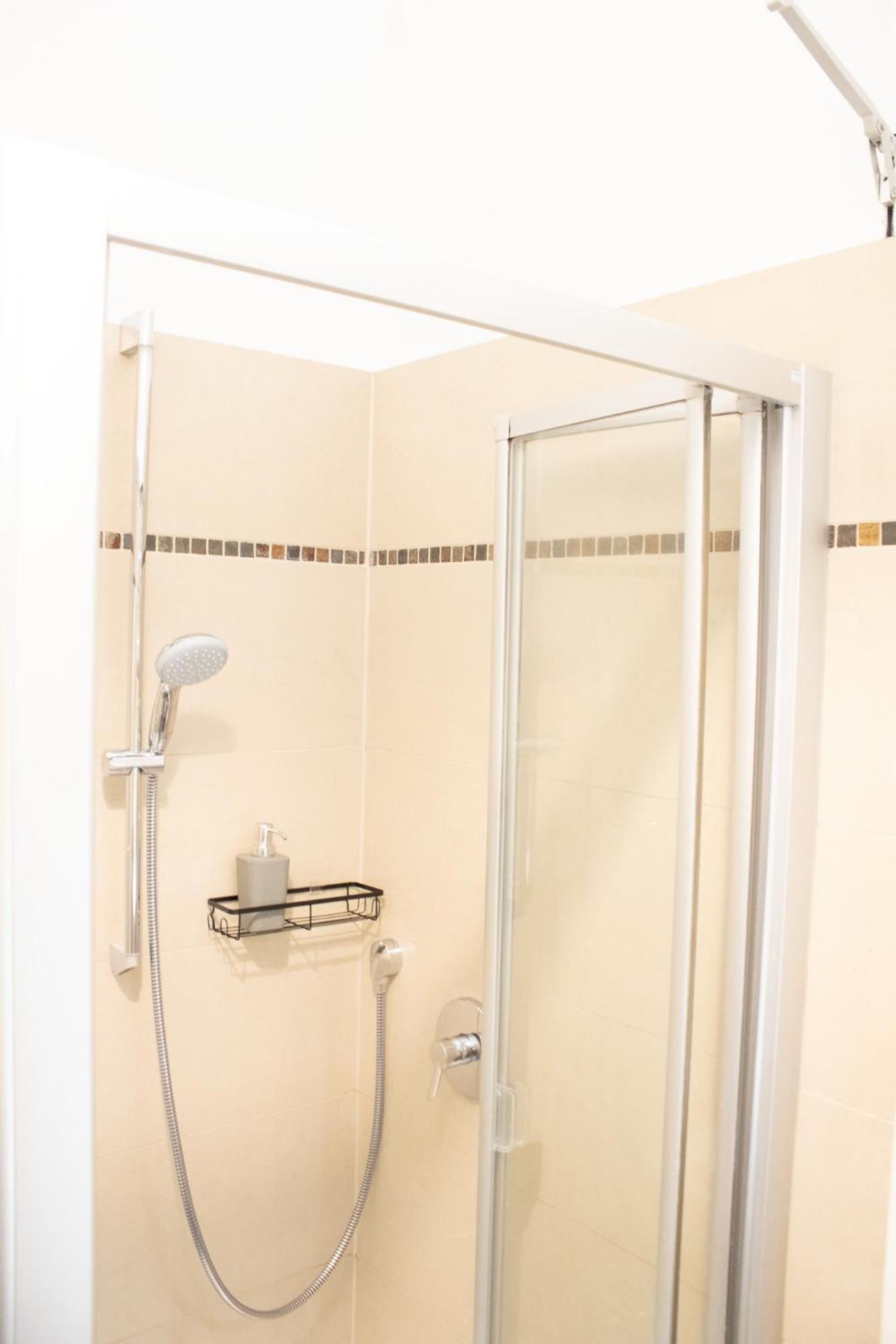Apartment Wiesbaden Mitte, Zentral Am Park, Congresscenter 5 Min, Bahnhof 10Min Экстерьер фото
